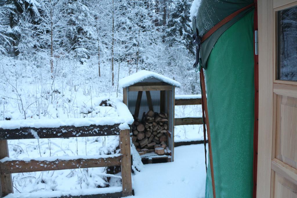 Yurtos Pensionat Gaugariai Exteriör bild