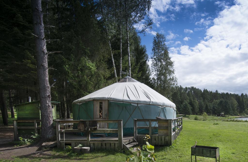 Yurtos Pensionat Gaugariai Exteriör bild