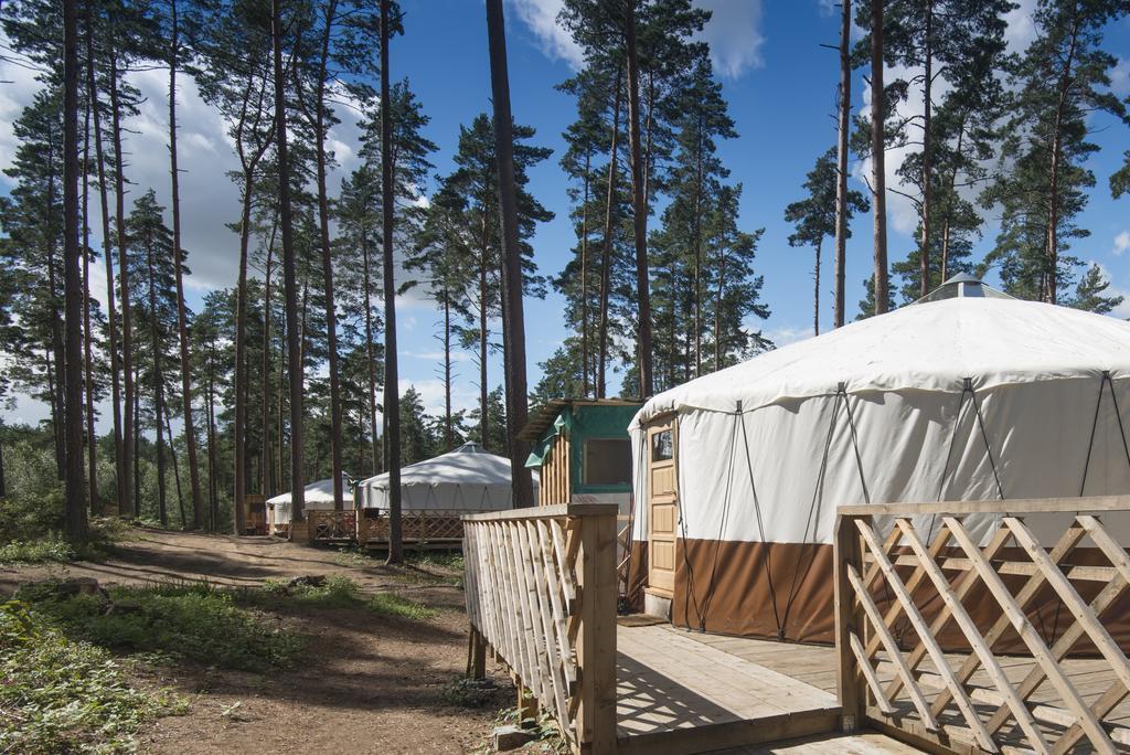 Yurtos Pensionat Gaugariai Exteriör bild